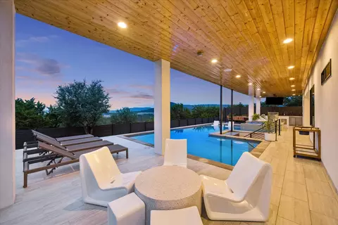 8610 Buffalo Trl, Lago Vista, TX 78645
