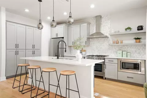 5109 Stone Gate Dr #2, Austin, TX 78721