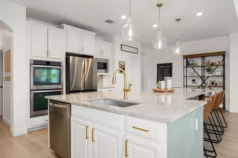 Kitchen - 225 Pettigrew Path, Buda, TX 78610 photo 3 of 5