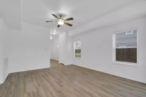 Living - 1004 E Fannin St, Luling, TX 78648 photo 3 of 3