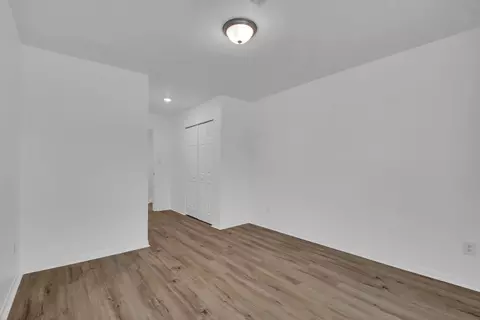 Bedroom - 1004 E Fannin St, Luling, TX 78648 photo 1 of 3