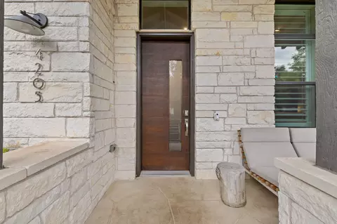 Entry Way - 4205 Elevator Dr, Austin, TX 78731 photo 4 of 4