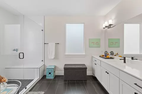 Bath - 4205 Elevator Dr, Austin, TX 78731 photo 5 of 6