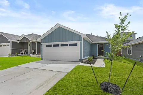 118 Schuenemann Way, Uhland, TX 78640