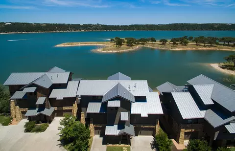 2217 Seabiscuit Cv #113, Spicewood, TX 78669