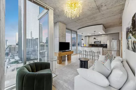 360 Nueces St #1417, Austin, TX 78701
