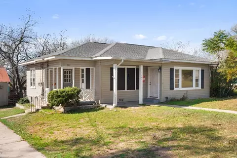701 N Washington St, La Grange, TX 78945