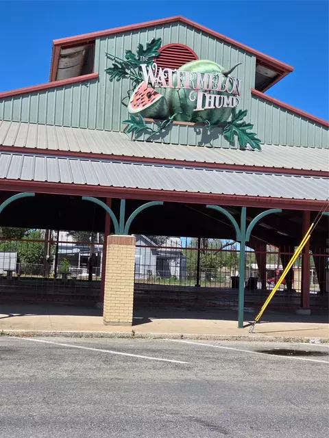Exterior - 174 Falcon Dr, Luling, TX 78648 photo 13 of 13