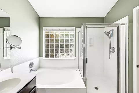 Bath - 141 Morrell, Kyle, TX 78640 photo 1 of 3