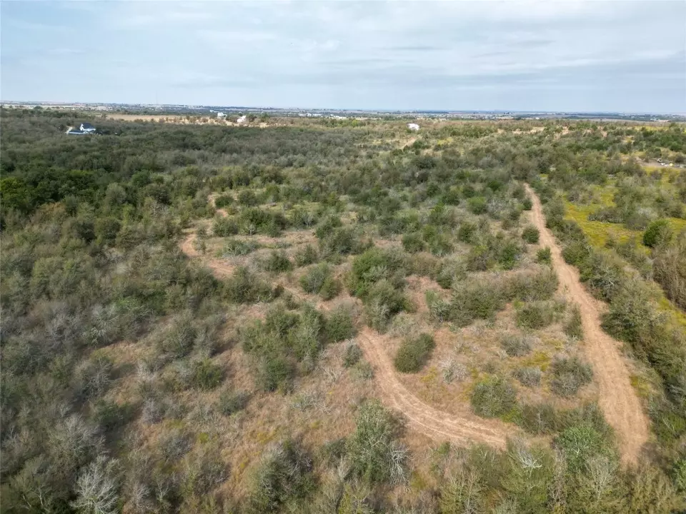  3935 County Road 464, Elgin, TX 78621 photo 3
