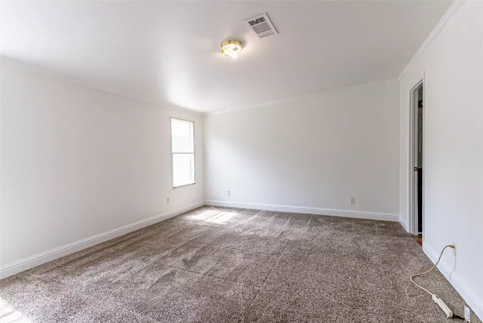  120 Creedmore Dr, Liberty Hill, TX 78642 photo 9