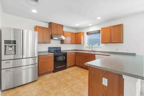 Kitchen - 11012 Culzean Dr, Austin, TX 78754 photo 1 of 2