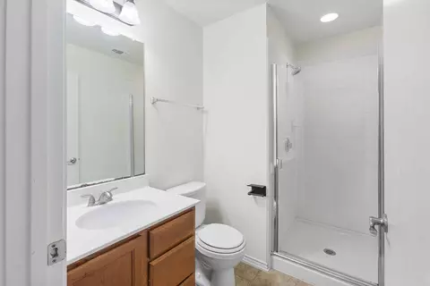 Bath - 11012 Culzean Dr, Austin, TX 78754 photo 1 of 3