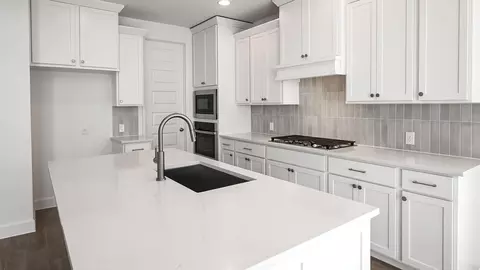 Kitchen - 277 Basket Flower Loop, Kyle, TX 78640 photo 1 of 4