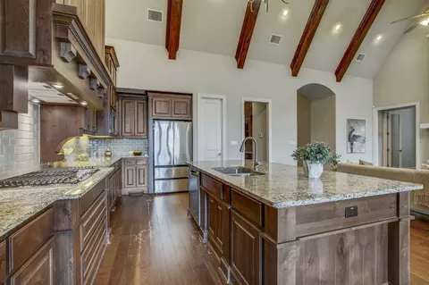 Kitchen - 312 Flintlock Dr, Leander, TX 78641 photo 3 of 3