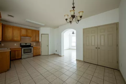 8901 Parkfield Dr, Austin, TX 78758
