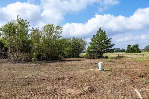 287 Sunset Trl, Luling, TX 78648 photo 4