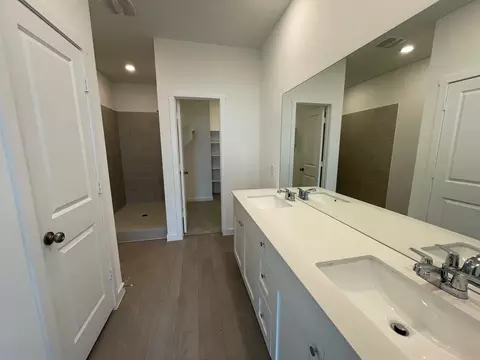 401 Sormonne Loop, Kyle, TX 78640 photo 5