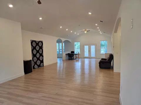 134 Plumeria Dr, Dale, TX 78616