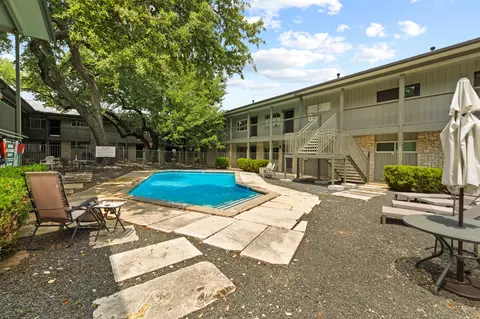 Exterior - 2303 E Side Dr #211, Austin, TX 78704 photo 6 of 11
