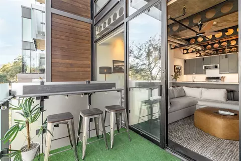 1401 Eva St #206, Austin, TX 78704