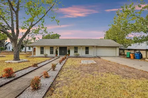 Exterior - 5500 Pendleton Ln, Austin, TX 78723 photo 3 of 7
