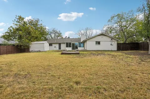 Exterior - 5500 Pendleton Ln, Austin, TX 78723 photo 6 of 7