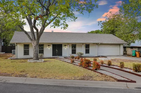 5500 Pendleton Ln, Austin, TX 78723
