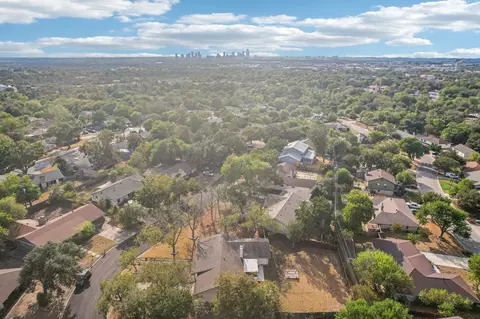 View/Area - 5500 Pendleton Ln, Austin, TX 78723 photo 1 of 4