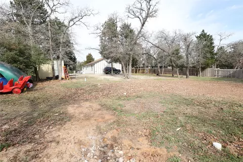 Exterior - 250 La Selva Dr, Elgin, TX 78621 photo 1 of 4