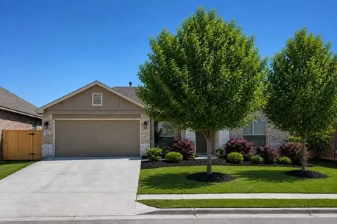 309 Loch Lomond, Hutto, TX 78634