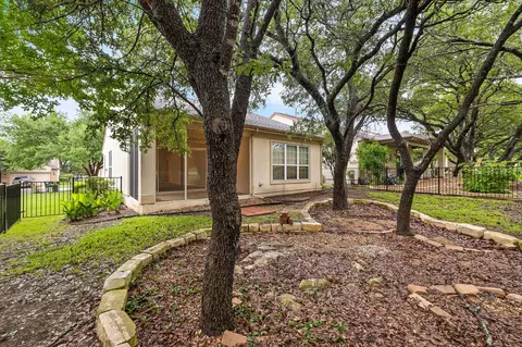 108 Farm Hill Dr, Georgetown, TX 78633