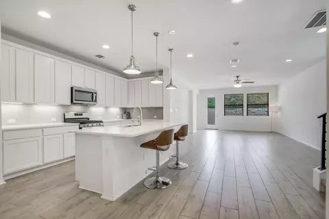 9106 Moonstone Dr, Austin, TX 78729