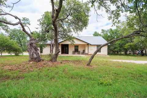 283 Rust Ranch Rd, Blanco, TX 78606