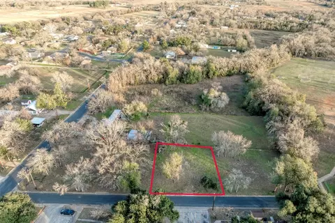 lot3 E Alamo St, Elgin, TX 78621