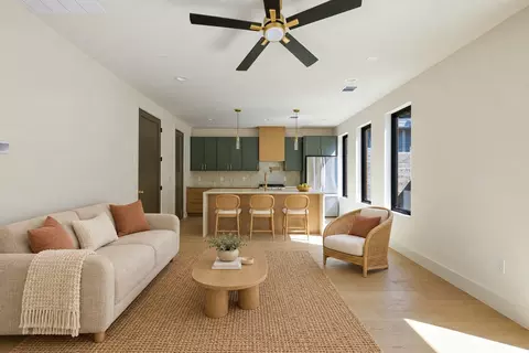 1606 Cedar Ave #B, Austin, TX 78702