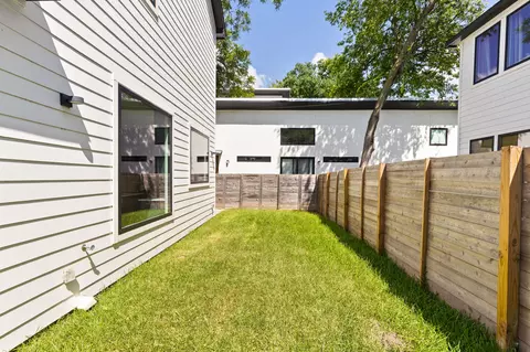 Exterior - 2717 Lyons Rd #1, Austin, TX 78702 photo 4 of 7