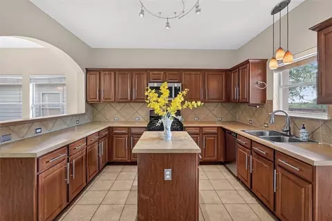 Kitchen - 3905 Bronco Bend Loop, Austin, TX 78744 photo 1 of 4
