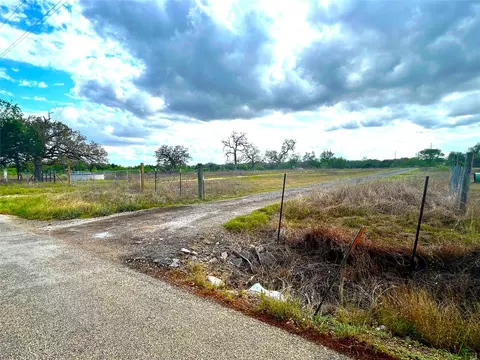 1060 Fox Ln #LOT 4, Lockhart, TX 78644