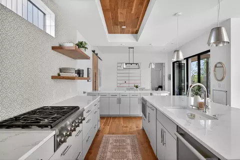 1605 Chelsea Ln #1 & 2, Austin, TX 78704