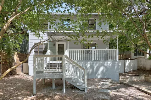 2102 E 8th St, Austin, TX 78702
