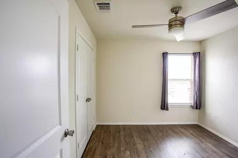 Bedroom - 528 Staton St, Georgetown, TX 78626 photo 5 of 6