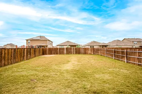 Exterior - 528 Staton St, Georgetown, TX 78626 photo 7 of 7