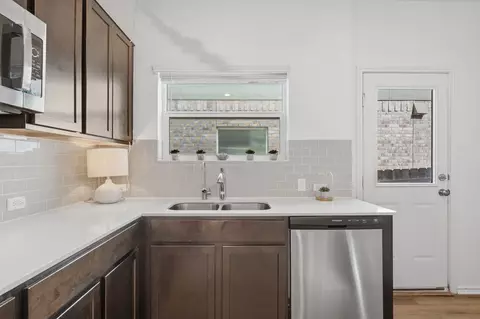 Kitchen - 1233 Sweetspire St, Leander, TX 78641 photo 5 of 5