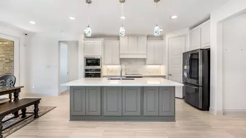 Kitchen - 164 Catani Loop, Georgetown, TX 78628 photo 2 of 3