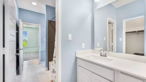 Entry Way - 164 Catani Loop, Georgetown, TX 78628 photo 2 of 3