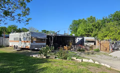 106 Walnut Dr, Austin, TX 78753