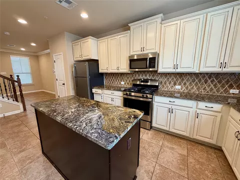 7220 Wyoming Springs Dr #1302, Round Rock, TX 78681