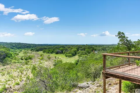 700 Cliffside Rd, Wimberley, TX 78676