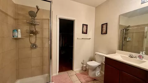 Bath - 18309 Windtree Ln, Elgin, TX 78621 photo 1 of 5